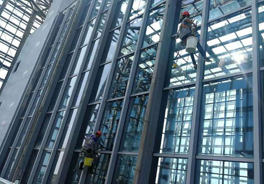 大廈外墻清洗安全繩吊板如何操作，趕緊來(lái)看