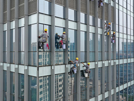 從高樓大廈說(shuō)外墻清洗和維護(hù)規(guī)程