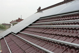 斜坡瓦屋面與天窗搭接周邊滲漏水該如何維修？