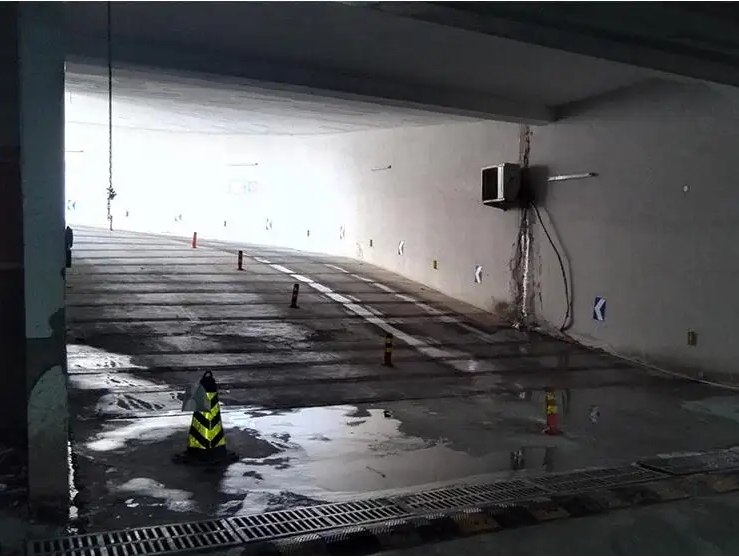 地下室漏水車(chē)庫(kù)、電梯井、電纜溝等地下工程滲漏水怎樣防水維修？