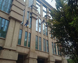 如何清洗外墻銹跡及頑固污垢、外墻清洗劑是關(guān)鍵