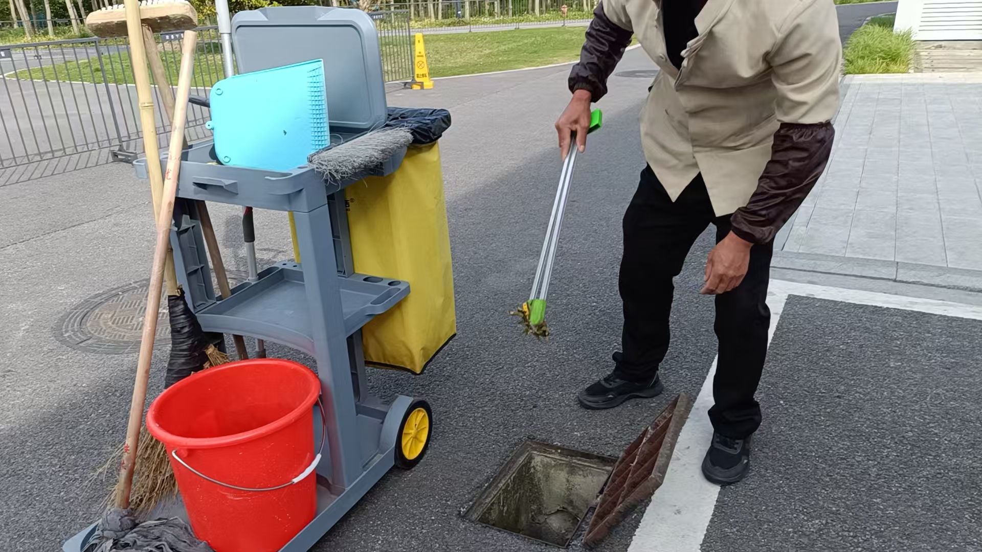 上海鷹?。嵐ぞ吖芾碇贫?></span><span id=