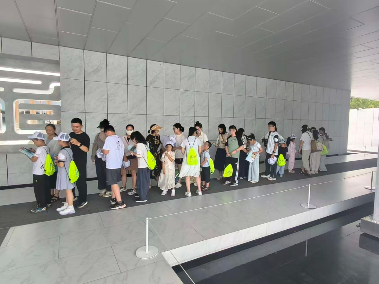 【鷹隆培訓(xùn)】保潔員在活動(dòng)中的關(guān)鍵角色